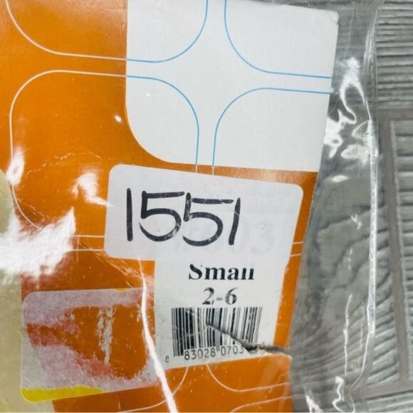 Nwt Women’s minion costume dress , goggles , gloves s 2-6 Halloween dress up - Picture 3 of 4